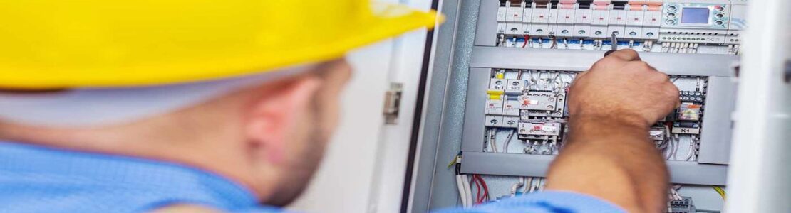 Μετρήσεις σε ηλεκτρικό πίνακα